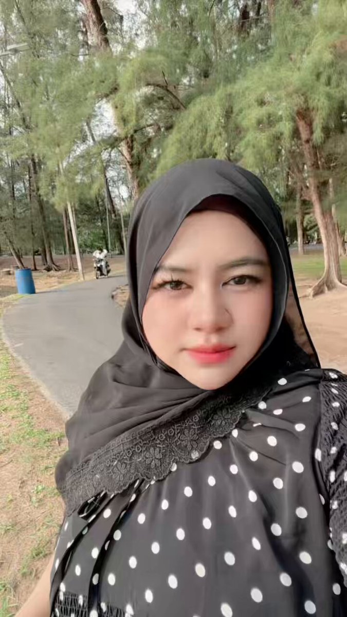 ตามหาคนทีรักเราพร้อมแต่ง🫠 เป็นคนสะอาดเรียบร้อย อ่อนโยน ใส่ใจพูดเพราะ ชอบคุยแลก ประสบการณ์ชอบทำอาหาร ให้เกียรติชอบเที่ยวต่างจังหวัดประเทศชอบกินอะไรใหม่ๆ ไม่หึงไม่ดุไม่งีเง่า โสดนะมาทำความรู้จักกันได้❤️