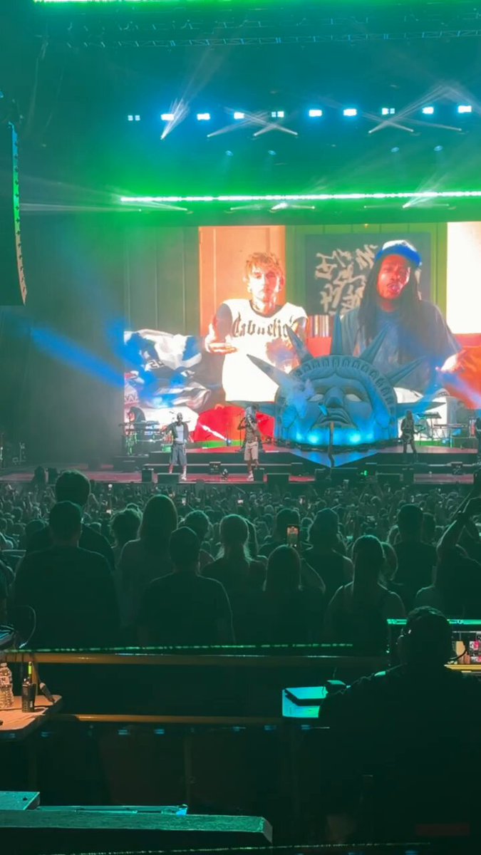 mgk and Wiz Khalifa have dance battle at sold-out show in Virginia.
