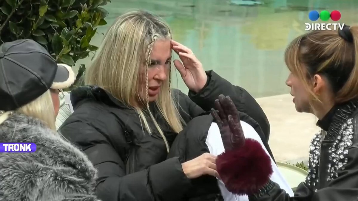 👑🐐 SOL sigue intentando captar a Zilli y Mariela "La bajada de Gran Hermano es no dar información pero él fue astuto y te la dio pero la tenés que saber leer: ignoró a Ema y te dijo que no le gustó, casualmente se acercó a Cinzia, Campanita y a mi. También se acercó a Zilli"