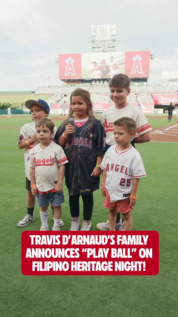 d'Arnauds on the mic 🎤 A big "thank you" to Travis' kids and nephews for bringing the energy to last night's "play ball" announcement during our Filipino Heritage Night celebration!