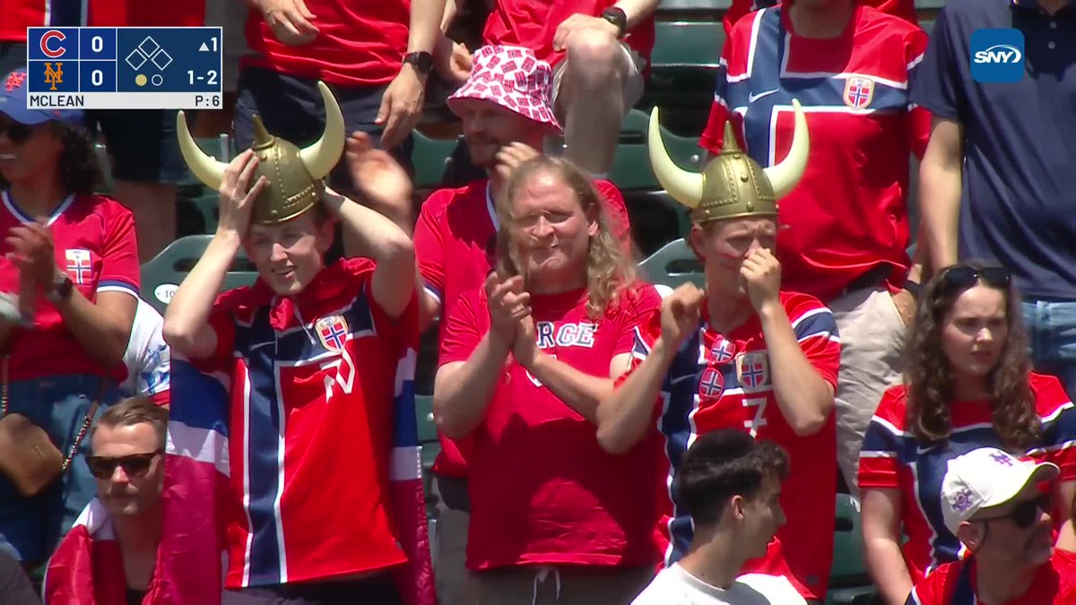 Norwegian fans have taken over the Big Apple Reserved section in centerfield at Citi Field 🇳🇴