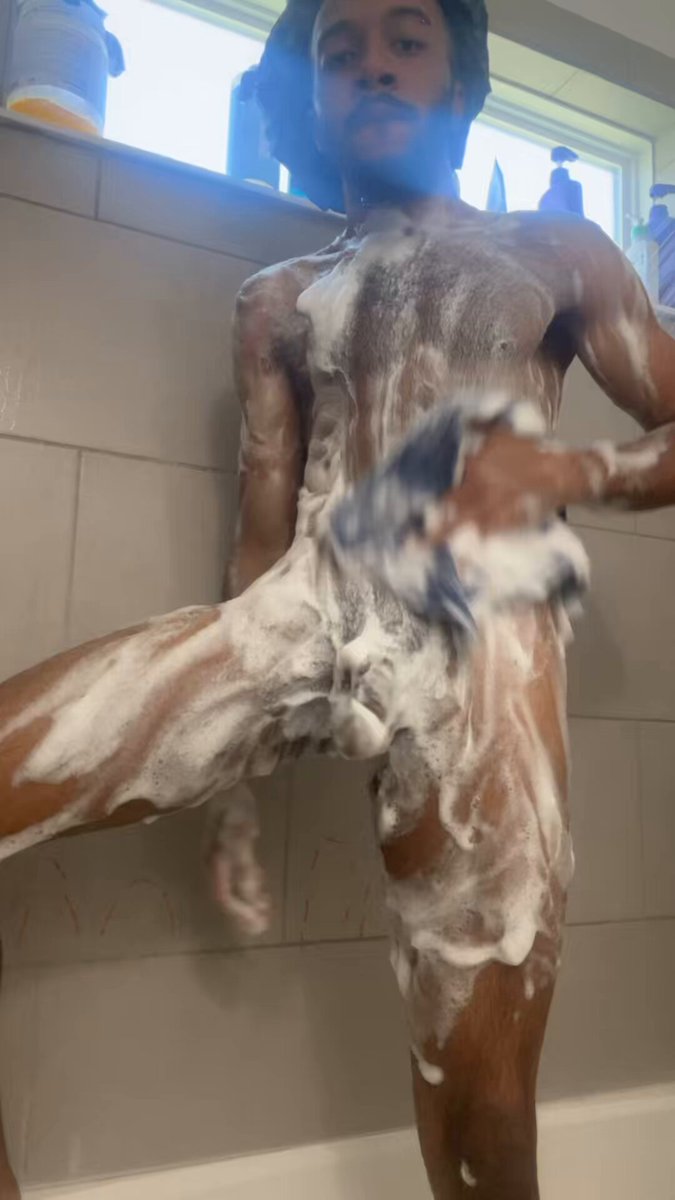 starting the day off with suds on suds🛁🫧 #jacksonvillefl #jaxfl #bbcebony #wetpussy #sellingcontent #duvalfreaks #bbc #precum #prenut #backshots #creampie #showerplay #shower #jacksonvillefreaks #buyingcontent