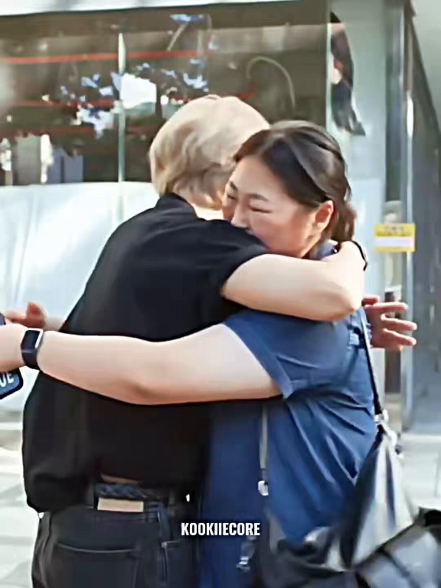 You know what he is a whole comfort person himself 😭🥺