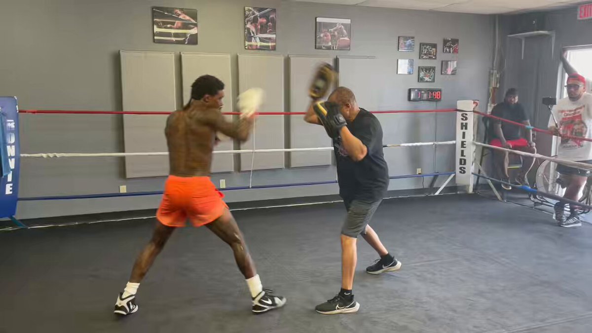 Went down to Houston and checked on Errol Spence and he looks and sounds fantastic. That’s Ronnie Shields training him on the Mitts