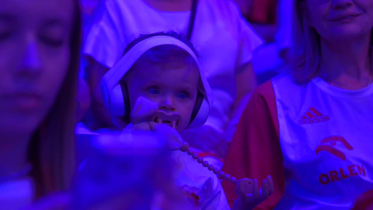 🇵🇱❤️ The youngest fan in the arena might just be the cutest one too. #VNL2026 #BePartOfTheGame #Volleyball #Siatkowka
