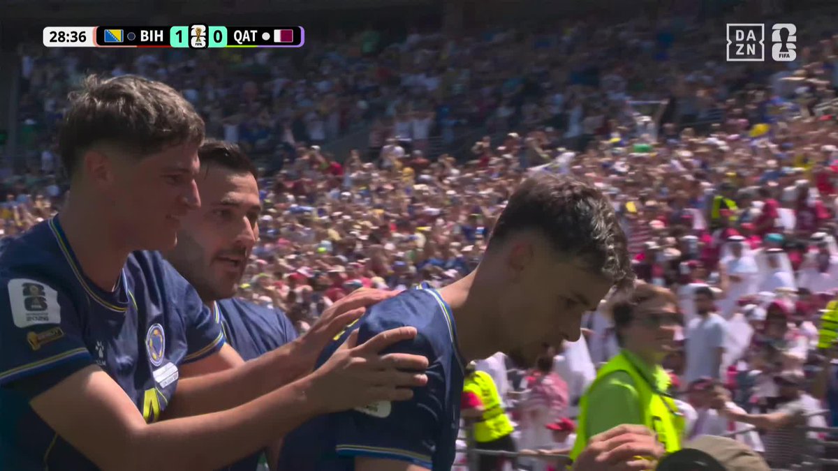18歳が決めた😳 ボスニア・ヘルツェゴビナ先制⚽️ アライベゴヴィッチがミドルを突き刺す 🏆️#FIFAワールドカップ グループB 🆚ボスニア・ヘルツェゴビナ×カタール 📱#DAZN ライブ配信中 ※6/26 8:00「日本×スウェーデン」戦は登録不要で無料ライブ配信! #本気で楽しむならDAZN コカ・コーラ
