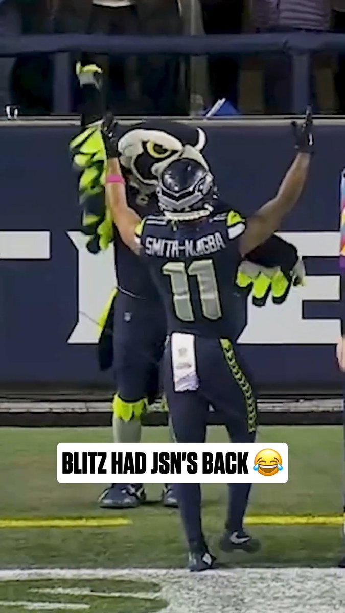 .BLITZ always looking out for his Seattle Seahawks players (like JSN) 😌