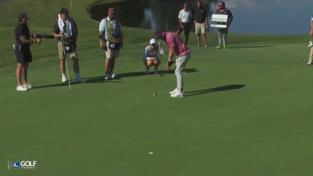 STEEEEVVVVEEE with the ringer to make it FOUR birdies in a row 🐦🐦🐦🐦