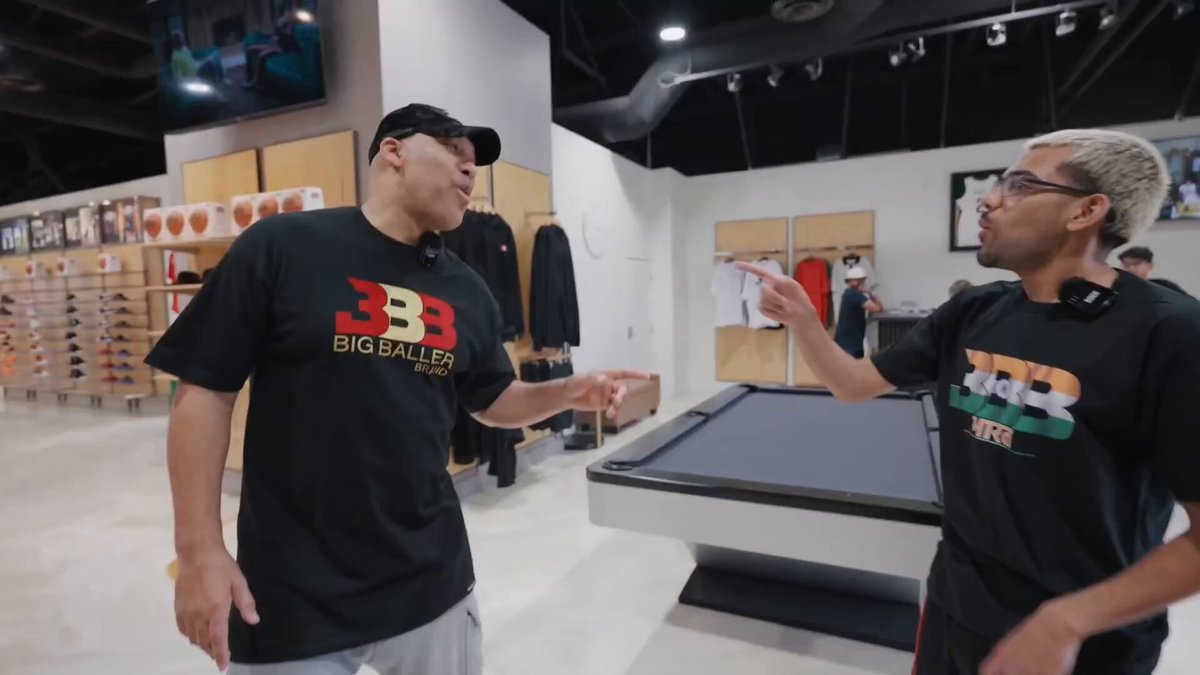 NEON couldn’t believe that Lavar Ball still thinks he can beat Michael Jordan in a 1v1 😭 “he’s too light it’s like playing a baby”