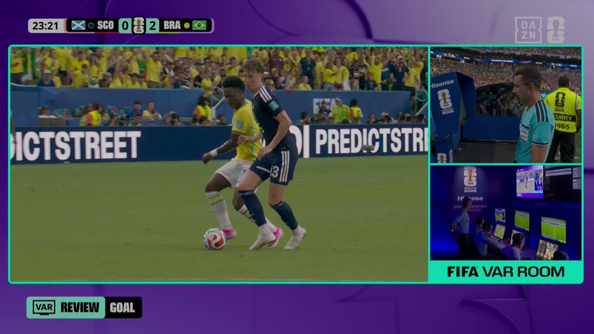 "UNA VERGÜENZA" 🤬 Con ayuda del VAR, le anularon un gol a Vinicius por falta sobre el defensa de Escocia... y así reacciona 🎥 #DAZNMundial #FIFAWorldCup