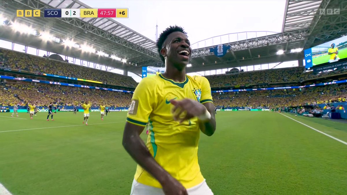 "The man with the dancing feet uses his head!" 🙌 Vinicius Jr scores his second goal for Brazil nodding home at the back post ⚽🇧🇷