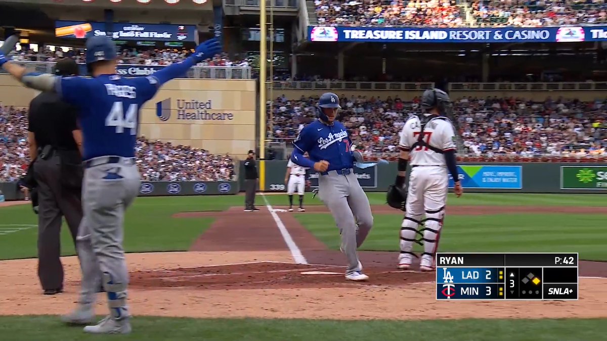 Three-spot in the third!