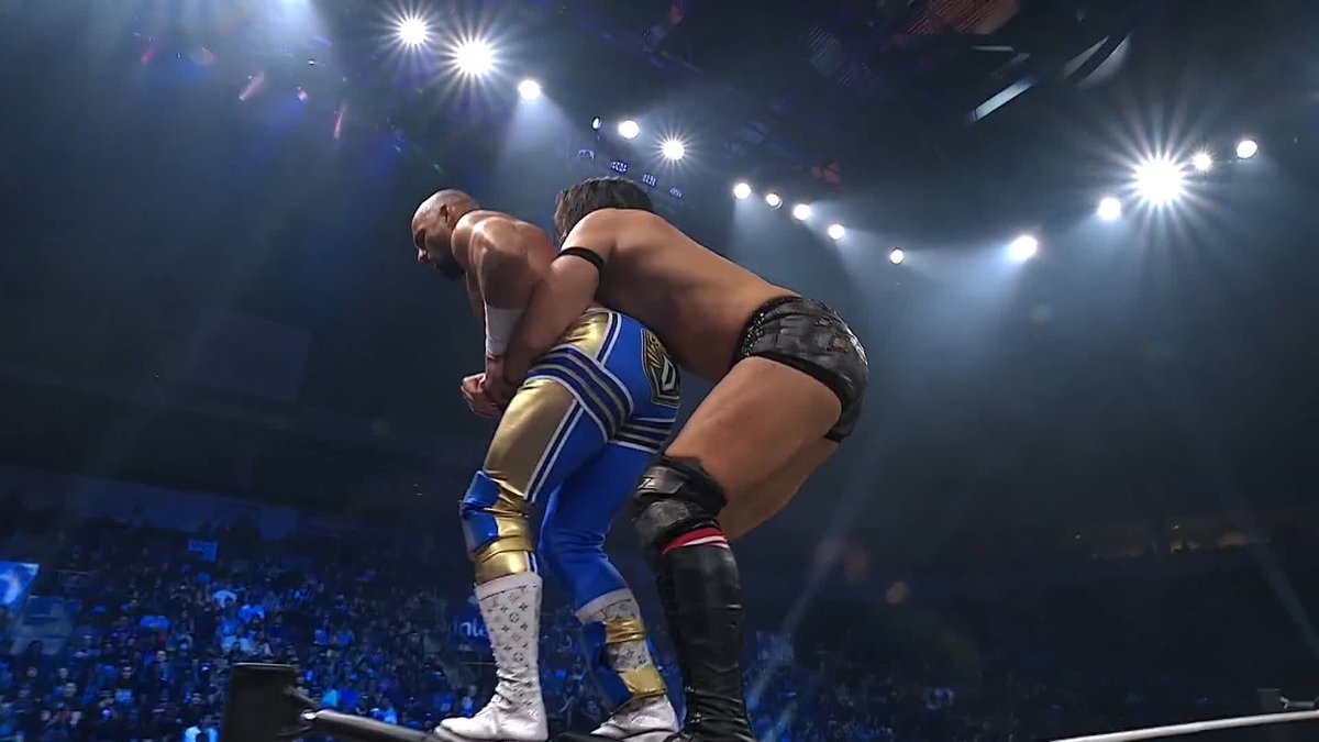 .Lightskin Kingpin could not escape the AEW International Champion! Watch #AEWDynamite LIVE on TBS & HBO Max