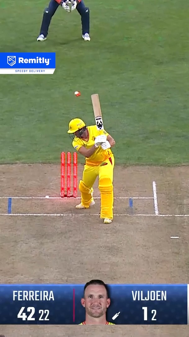 A 141KMPH PEACH BY A 41 YEAR OLD PETER SIDDLE. 🤯