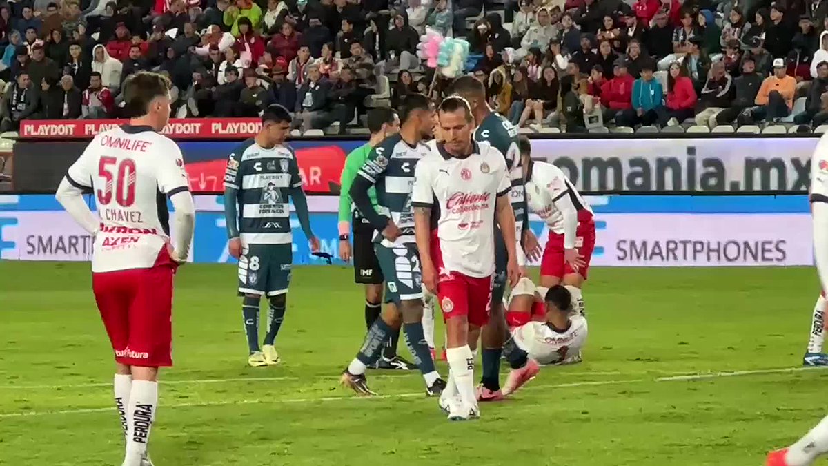 Un día te putea un cabrón sin rodillas y al otro día marcas en el mundial y terminas siendo MVP HONOR TILODOWN HONOR