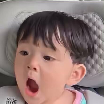 yoojun yawning and rubbing his eyes bc he’s so sleepy 🥱😭❤️