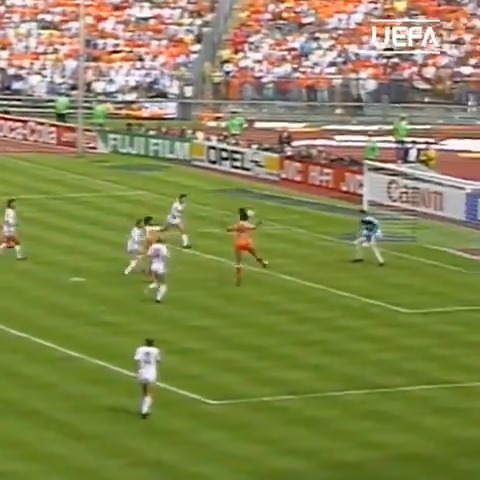 38 years ago today: A header for the ages in the final of the European Championships. The bullet from Gullitโฆ
