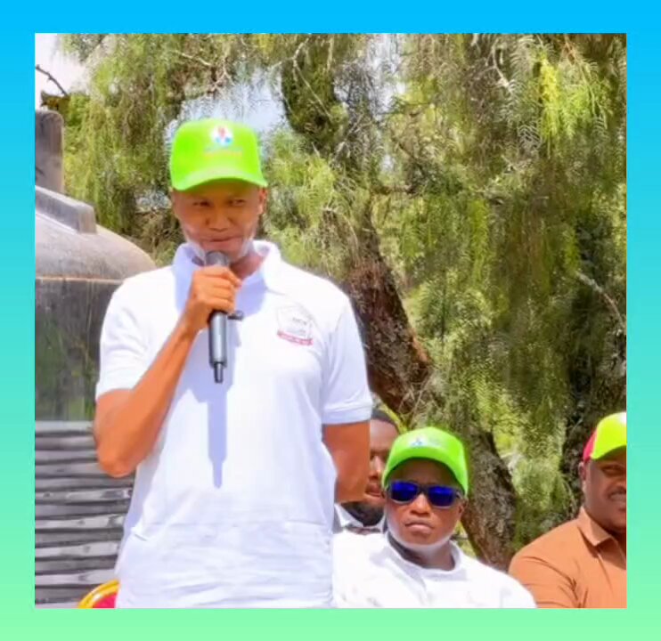 Former Citizen and NTV Journalist Salim Swaleh spotted campaigning for the DCP Candidate in Ol Kalou. Swaleh is also aiming for the MP's seat in Gilgil Constituency!