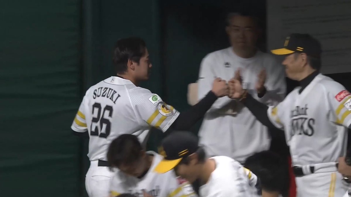 満塁の大ピンチでマウンドに上がりダブルプレーに打ち取る！💪 福岡ソフトバンクドラフト3位ルーキー 鈴木豪太 投手がわずか1球で火消し成功！🔥🔥 👇スマホ・テレビで試合観戦！