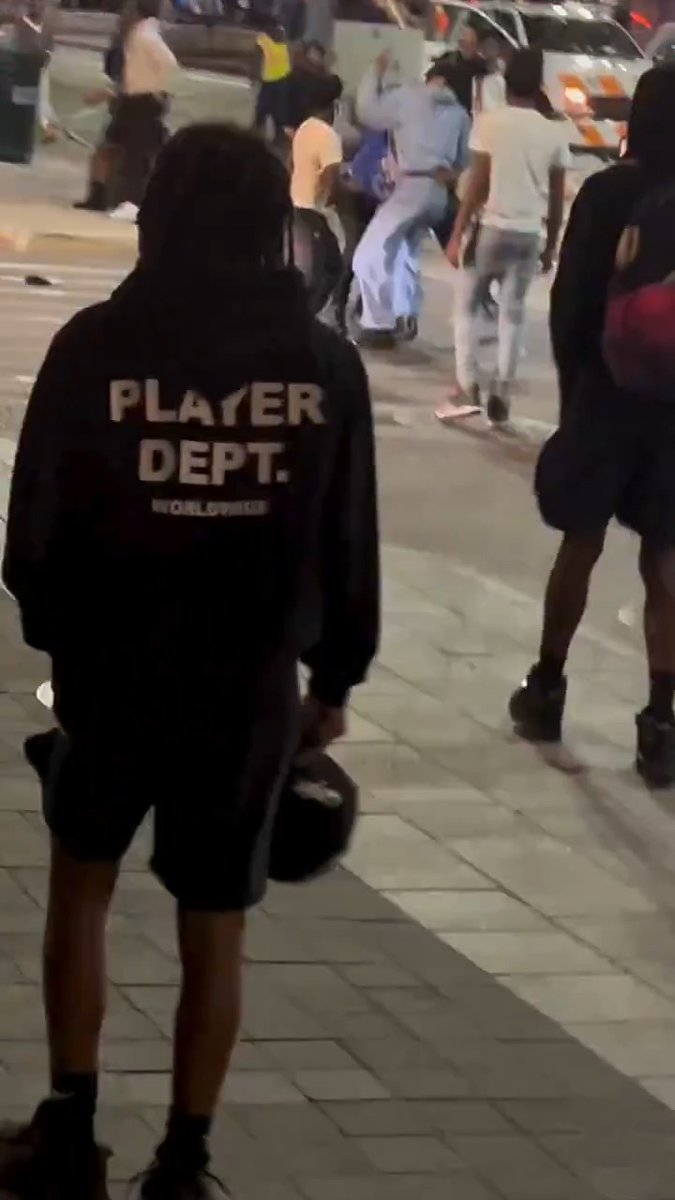 Let's check in on the historic landmark of Kern's Clock in Detroit and see how it's going. It's going exactly as you'd expect. Last night a 20 year old and 7 year old (yes, a 7 year old was involved in a riot on a random Wednesday night) were shot in front of the clock. According to the local police, the 20 year old died and the 7 year old was taken to the hospital. Avoid democrat ran cities accordingly... #CityLife #detroit #tigers #culture #ego #lions #rustbelt #decay #diversity #michigan #IQtest #3rdWorld #urban #democrats