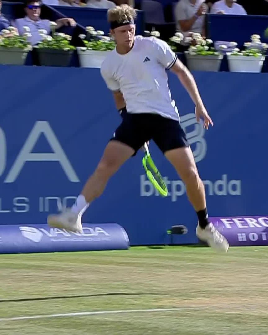 Well that was fun 🤪 ADF's flair meets Grigor's touch ATP Tour #MallorcaChampionships