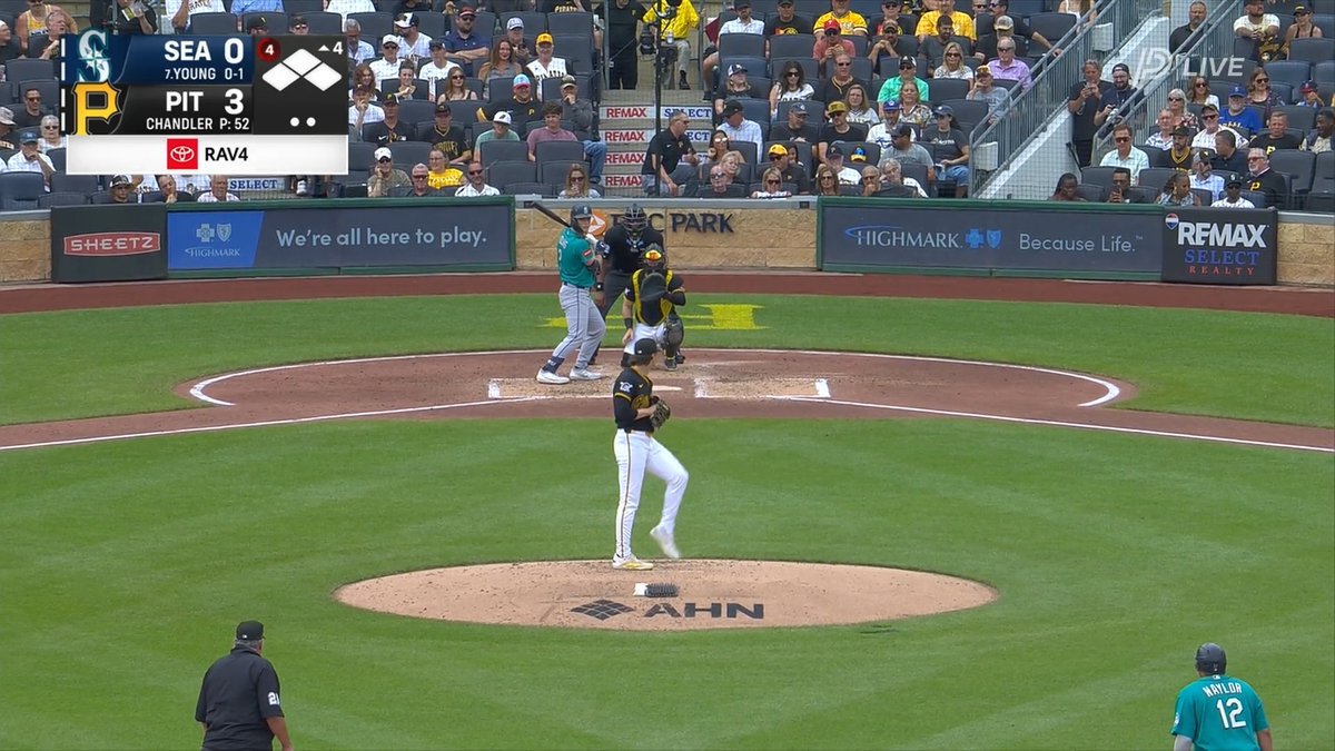 MANGUM MAKES THE CATCH WITH THE BASES LOADED