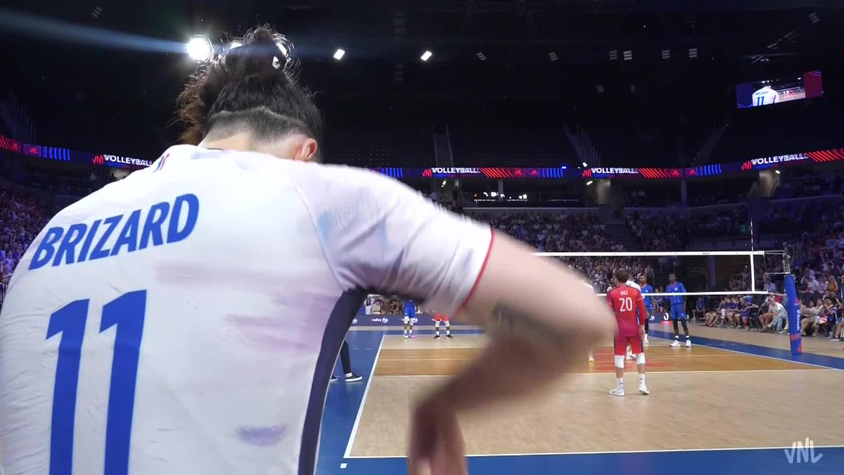 #VNL2026: 73 VNL ACES 🇫🇷🎯 Antoine Brizard 🇫🇷 moves up to #6 on the all-time servers list as France take Set 1 🔥 📺 LIVE NOW on VBTV: 🏐 #BePartOfTheGame #Volleyball