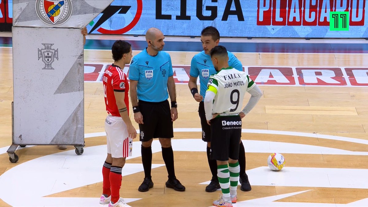Rola a bola no Pavilhรฃo Joรฃo Rocha! ร o melhor dรฉrbi do mundo em direto no #Canal11 ๐บ โก๏ธ Final da Liga Placard - Jogo 4 ๐ Sporting CP x SL Benfica