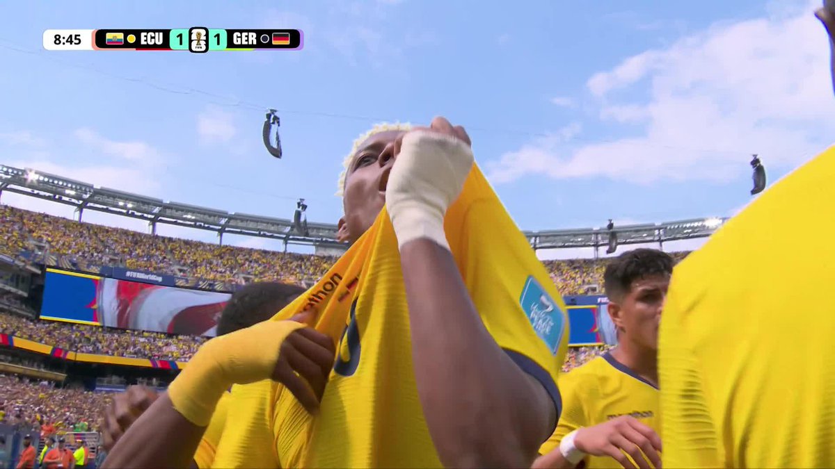 ECUADOR FINALLY HAVE THEIR FIRST GOAL OF THE TOURNAMENT! #FIFAWorldCup