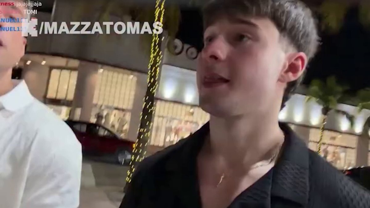 Tomás Mazza aclaró que no es gay y se sorprendió al ver una remera que decía "Soy gay" en Miami: "Es muy gay esta escena, no nos enfoques juntos. No somos gays".