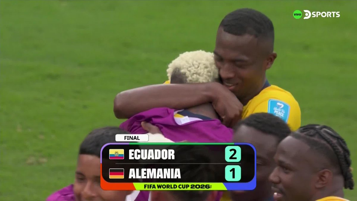 ¡¡QUÉ LINDO ES EL FÚTBOL!! 🇪🇨🏆🥹 Lágrimas en las tribunas y en el terreno de juego por la CLASIFICACIÓN de ECUADOR. #MundialEnDSPORTS #FIFAWorldCup