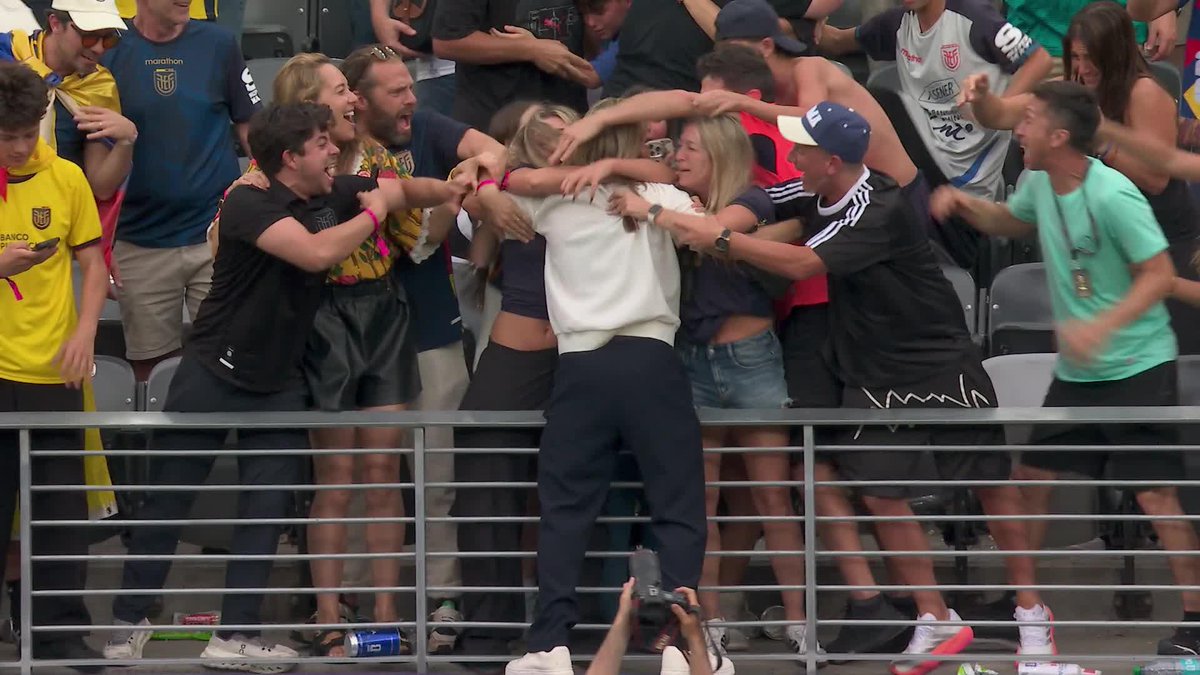 ¡¡EL EMOCIONANTE FESTEJO DE BECCACECE!! ¡¡LOGRÓ LA REMONTADA ANTE ALEMANIA Y SIGUE EN LA COPA DEL MUNDO CON ECUADOR!! ⚽ #ESPNMundial 📺 Mirá los mejores partidos de la #FIFAWorldCup por ESPN, en el Plan Premium de #DisneyPlus