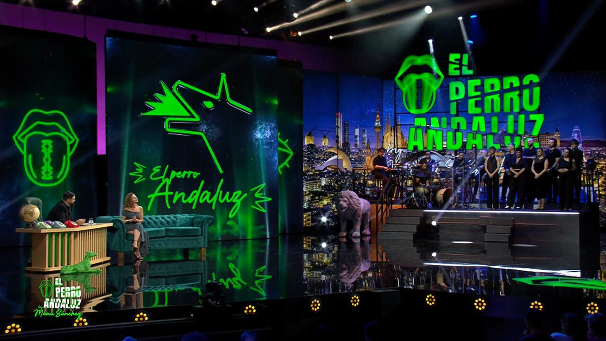 Hay canciones que se cantan… y canciones que se confiesan✨ Pastora Soler arrancó con “Solo tú” a capella, desde el sofá, en uno de esos momentos que parecen pequeños pero que acaban siendo gigantes. #ElPerroAndaluzTVE