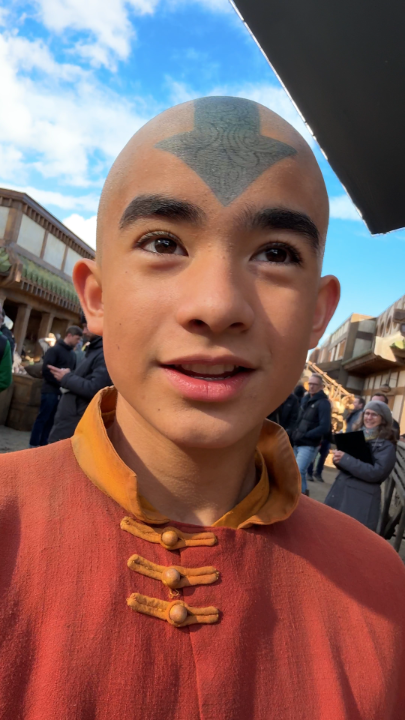 Here with a ✨pretty spectacular✨ tour of the Kudi Village courtesy of The Avatar himself