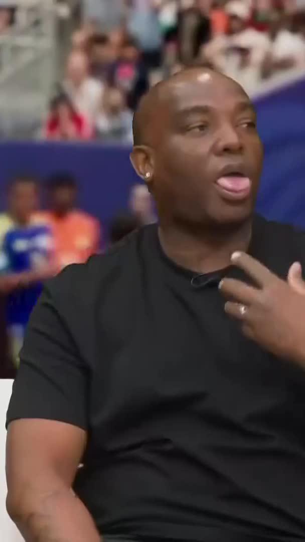 😅🇳🇱 Benni McCarthy teaches how to correctly pronounce Cody Gakpo's name. 🗣️ (SportyTV)
