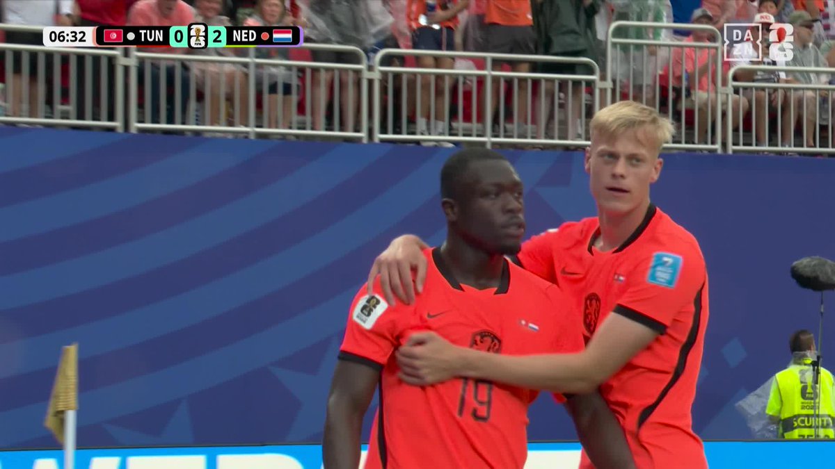 早くも2点目🇳🇱 セットプレーから追加点⚽️ ファン・ダイクの折り返しにブロビーが合わせる 🏆️#FIFAワールドカップ グループF 🆚チュニジア×オランダ 📱#DAZN ライブ配信中 ※6/26 8:00「日本×スウェーデン」戦は登録不要で無料ライブ配信! #本気で楽しむならDAZN コカ・コーラ