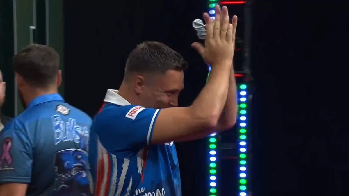 PRICE BATTLES THROUGH! Gerwyn Price defies a spirited display from Canadian debutant Brayden Hall to wrap up a 6-4 victory! 📺 #USDarts2026