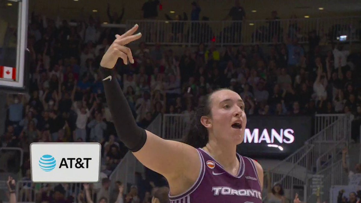 CAREER-HIGH 39 PTS AND COUNTING FOR MARINA MABREY 🔥 And it's only the third quarter 😱