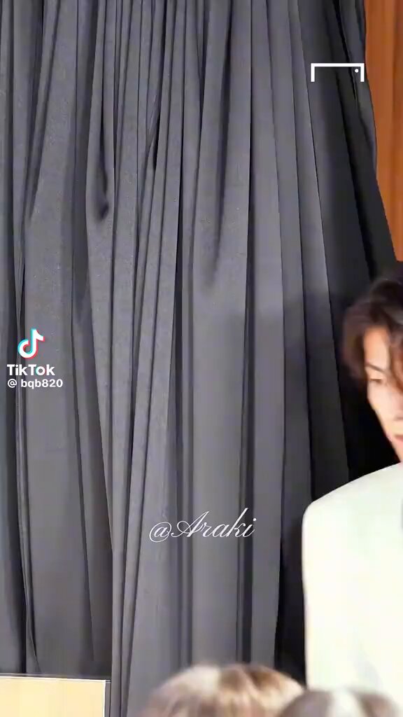 นึกว่าแฟนมีทนักแสดง เปล่าค่ะ นักบอลค่ะ เบ้าหน้าฟ้าประทานเว่อ ออร่าจับสุด หล่อแบบเกินต้าน แล้วคือไม่ได้แค่หล่อไง เล่นเก่งด้วย เคโตะคือครบสูตร🥹