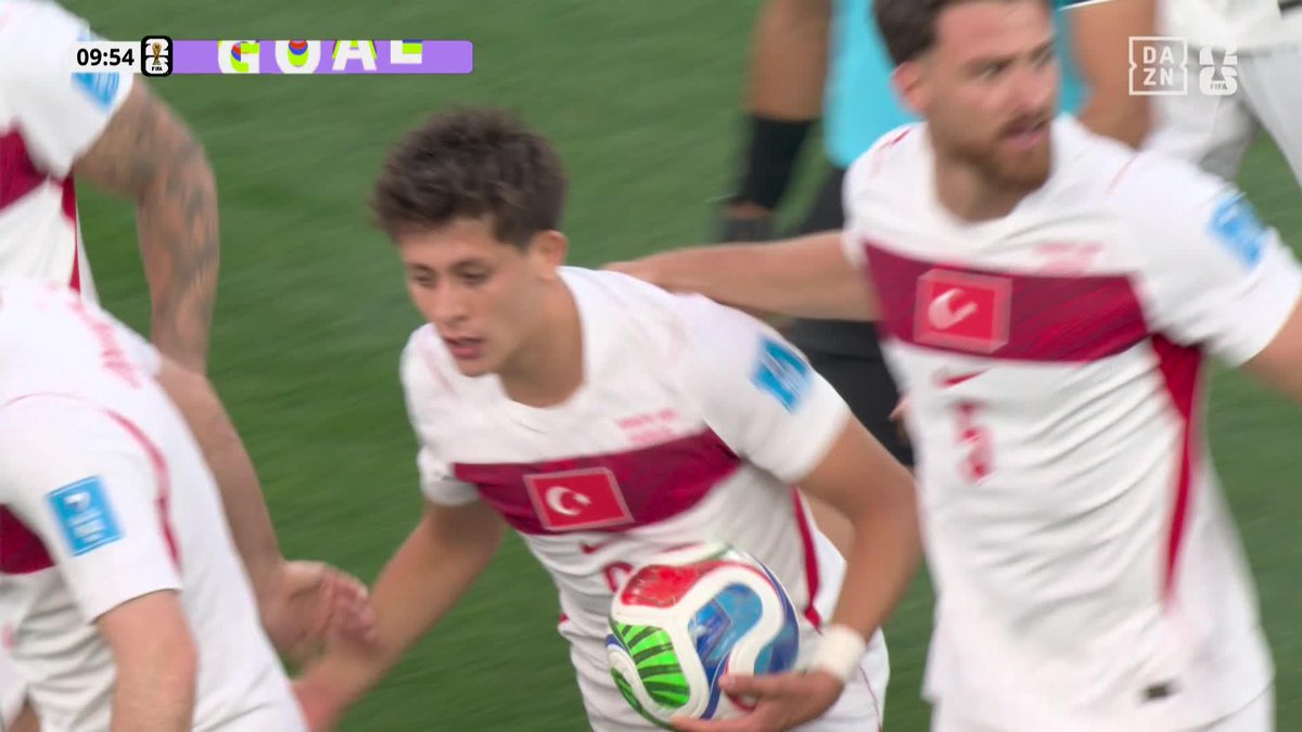 24年ぶりの一撃⚡️ 🇹🇷の至宝が決めた！ ギュレルがワールドカップ初ゴール㊗️ トルコが待望の今大会初ゴール🙌 🏆#FIFAワールドカップ2026 グループD 🆚トルコ×アメリカ 📱#DAZN ライブ配信中 #本気で楽しむならDAZN コカ･コーラ