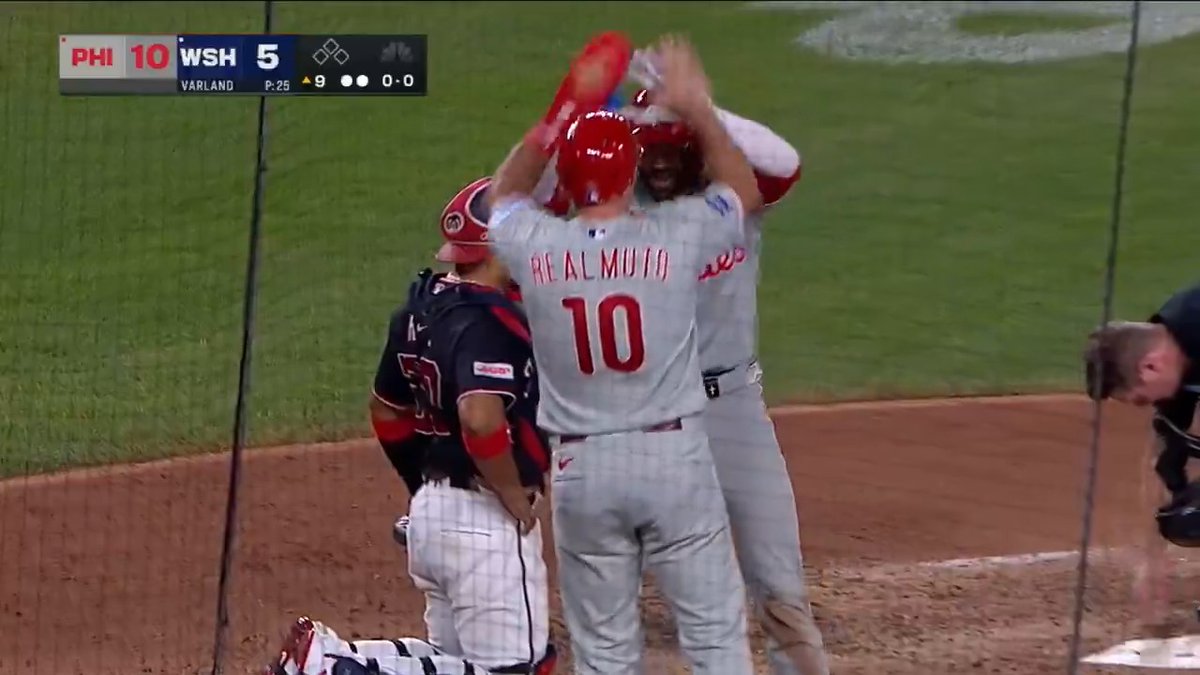 The sweet, sweet sounds of a 3rd straight comeback W