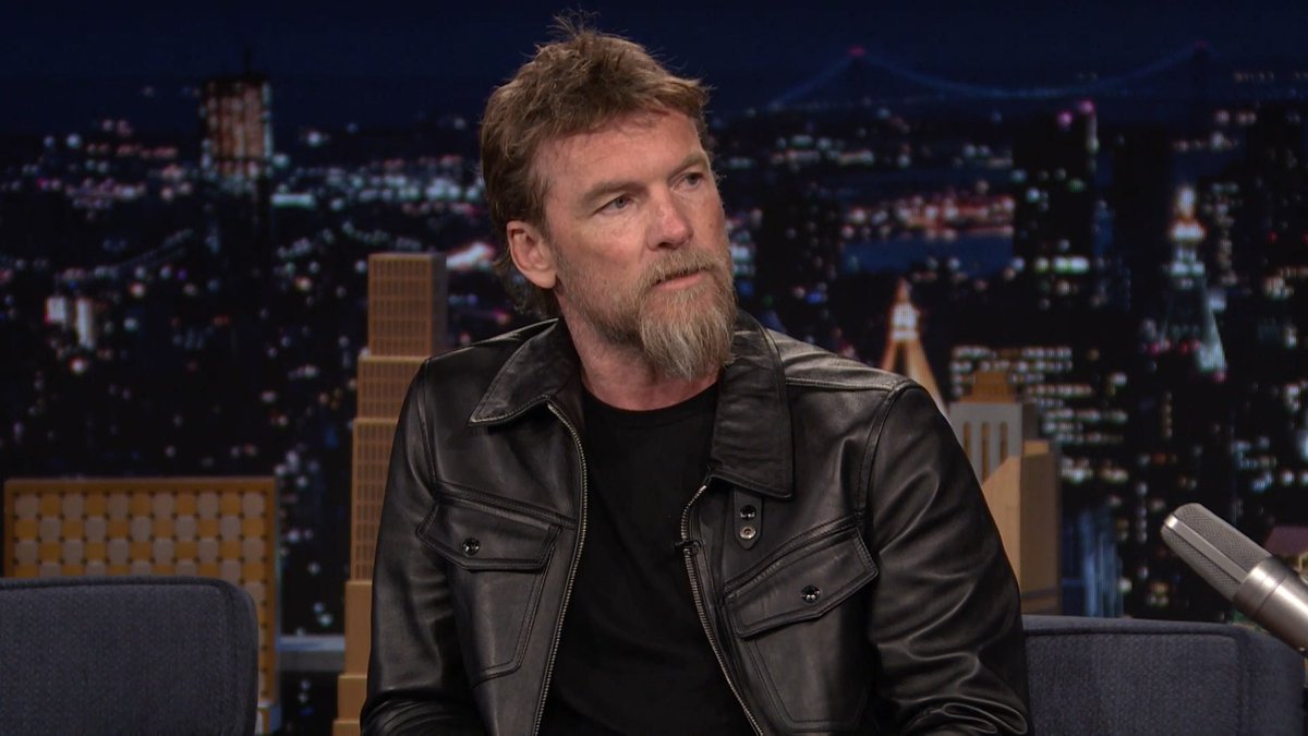 Sam Worthington describes the feeling of watching the U.S.-Australia World Cup game with his American sons 😂 #FallonTonight