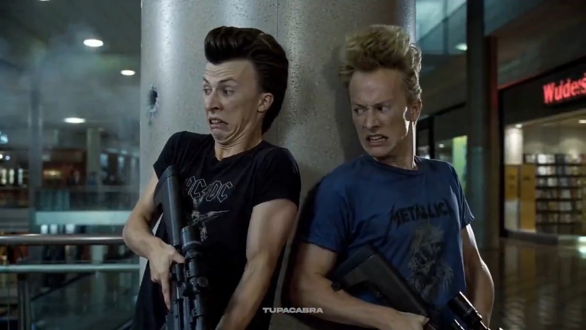 Sniper Wars - Mayhem at the Mall!