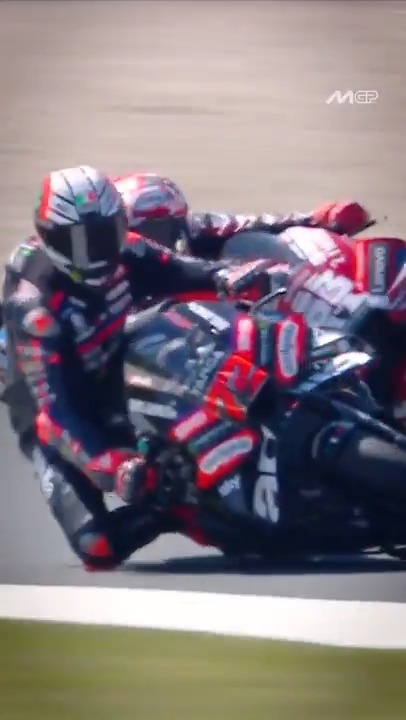 Synchronized goon riding by the future teammates 🤝 #DutchGP 🇳🇱
