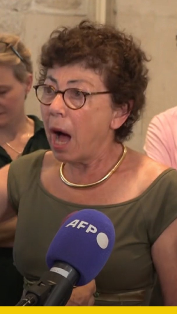 La ministre de la Transition écologique, de la Biodiversité, Monique Barbut se dit "horrifiée par les gens qui lui disent qu'il n'y a qu'à mettre la clim' partout" #BFM2
