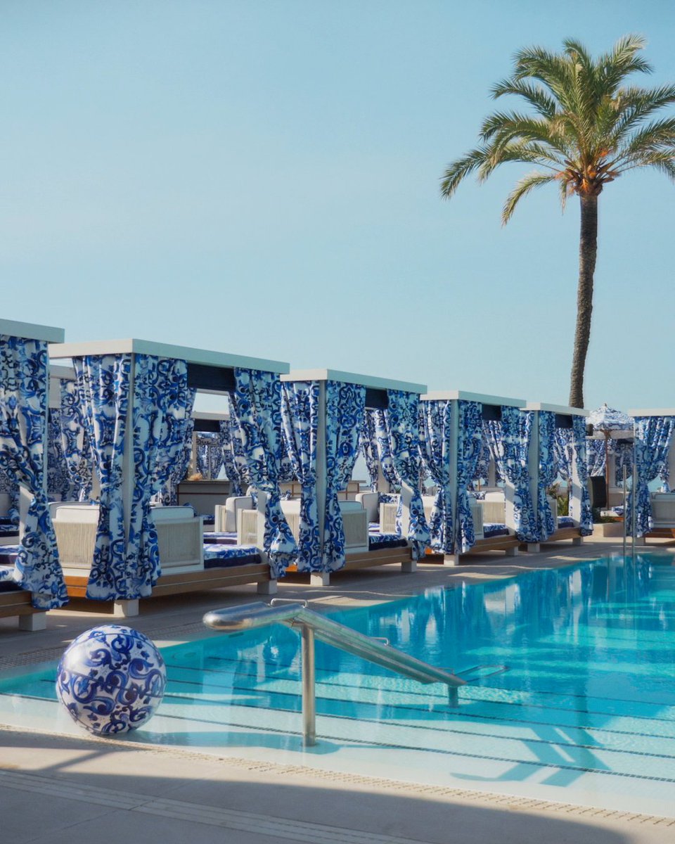 Set within Andalusian landscapes, La Cabane is a destination to experience the authentic Mediterranean lifestyle, shaped by the #DolceGabbana takeover since 2023, in #DGBluMediterraneo motif. Discover more at #DGCasa #MadeInItaly