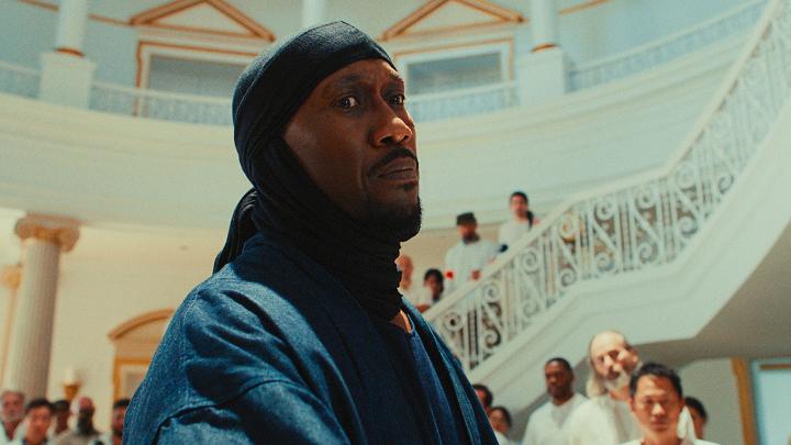 First trailer for Bassam Tariq’s ‘YOUR MOTHER YOUR MOTHER YOUR MOTHER’ starring Mahershala Ali, Tramell Tillman, Abubakr Ali, Tiffany Boone and Giancarlo Esposito. It follows a devoutly religious hitman who struggles to balance work, faith and fatherhood. In theaters October 9.