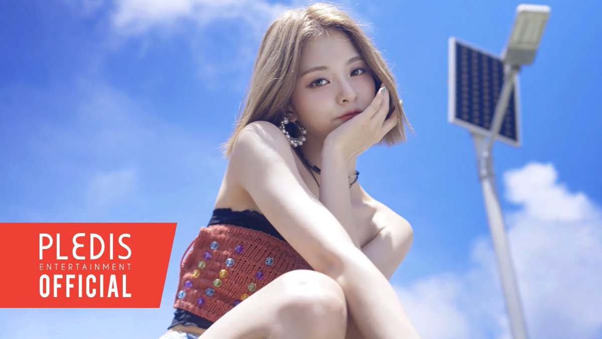 4 years ago today, fromis_9 released their 5th Mini Album ‘from our Memento Box’ with title track ‘Stay This Way’