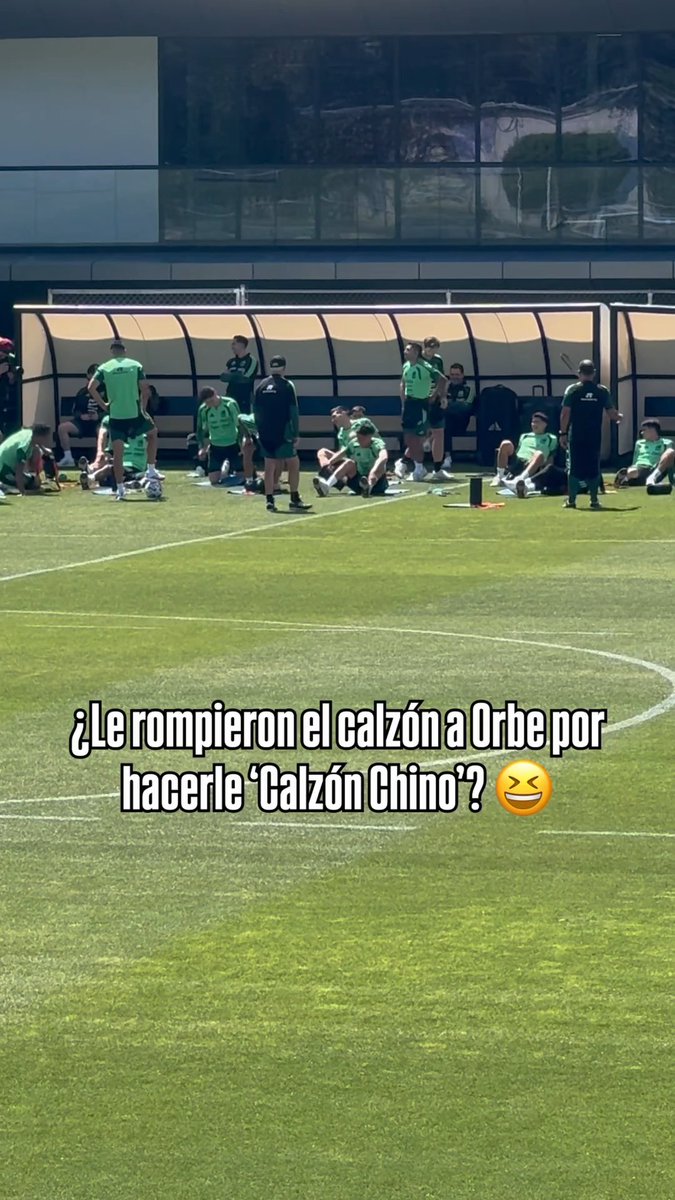 A Orbelín le rompieron algo en el ‘Calzón Chino’ 😆🤣