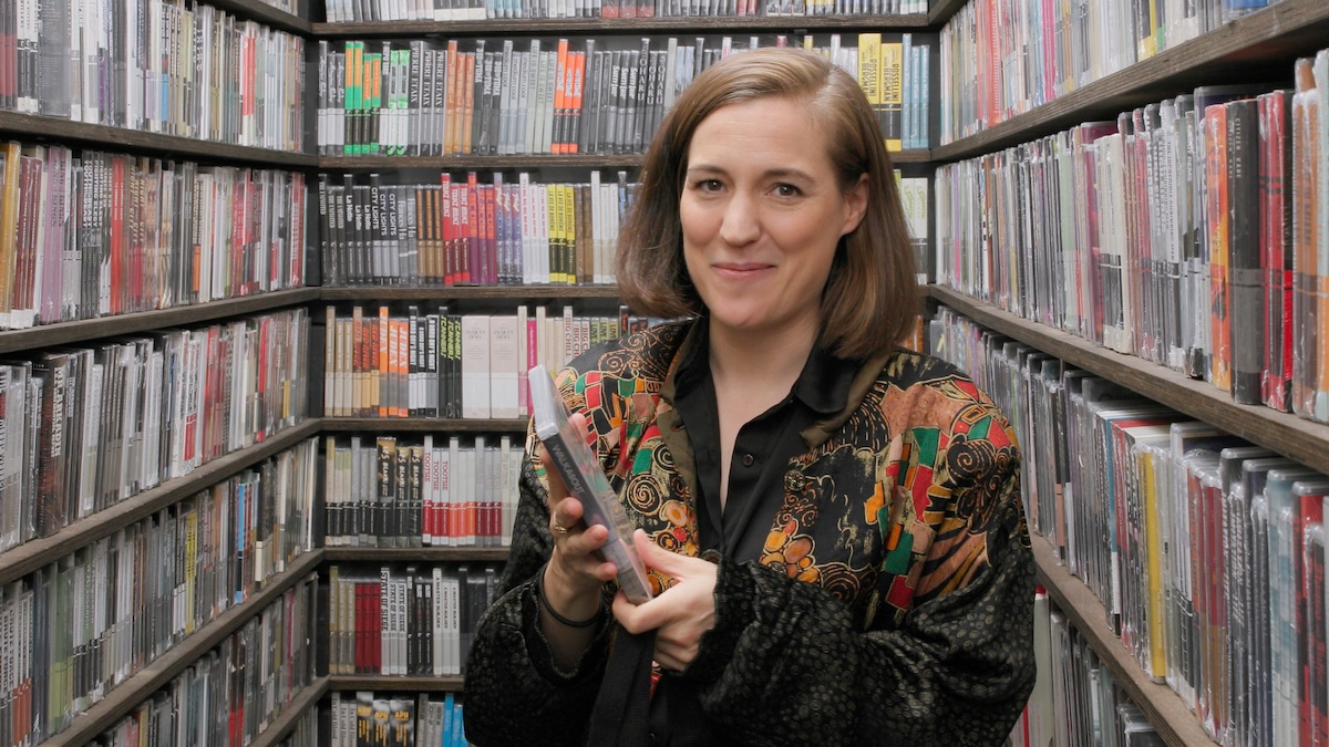 ✨Carla Simón’s Closet Picks! ✨ The director of ROMERÍA talks about Víctor Erice’s influence on her work, shares how WANDA made her interrogate what feminism really means in cinema, and selects favorites like UMBERTO D. and WALKABOUT.